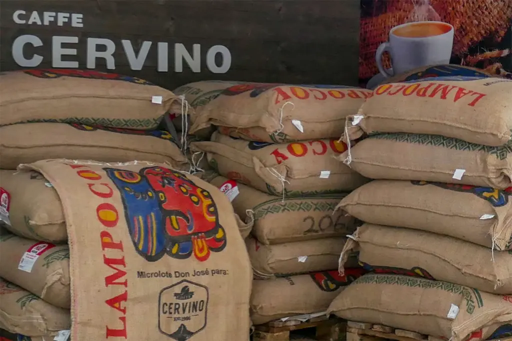 cafe_cervino_laden_2-8de4f6d8.webp